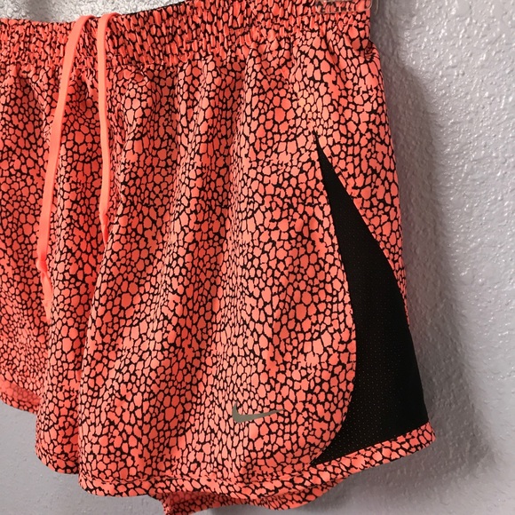 Nike Running Shorts - Picture 2 of 3